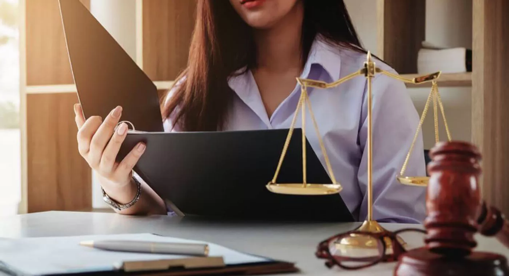 هل يوجد دفاعا عن جريمة شيك مرتجع ؟