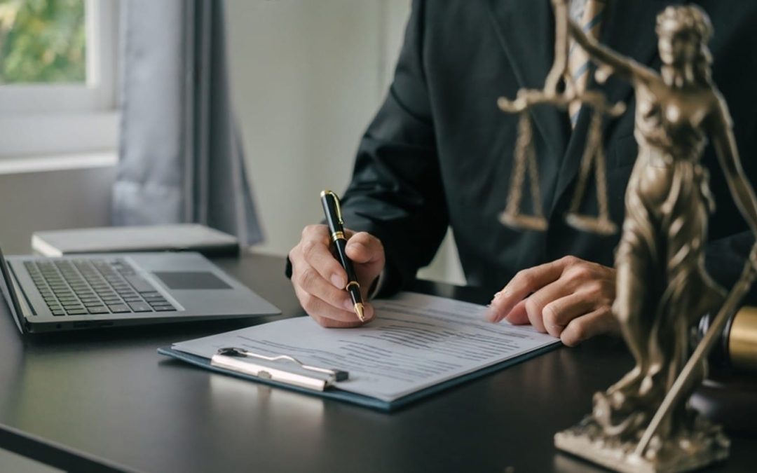 Forgery Criminal Law: Legal Distinctions in UAE Courts (Article 251-263)